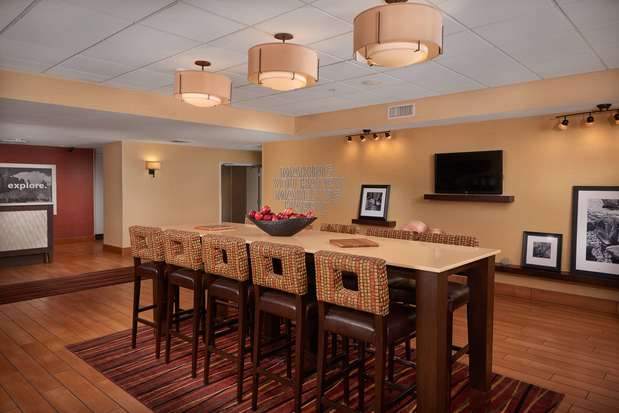 Images Hampton Inn Phoenix/Anthem