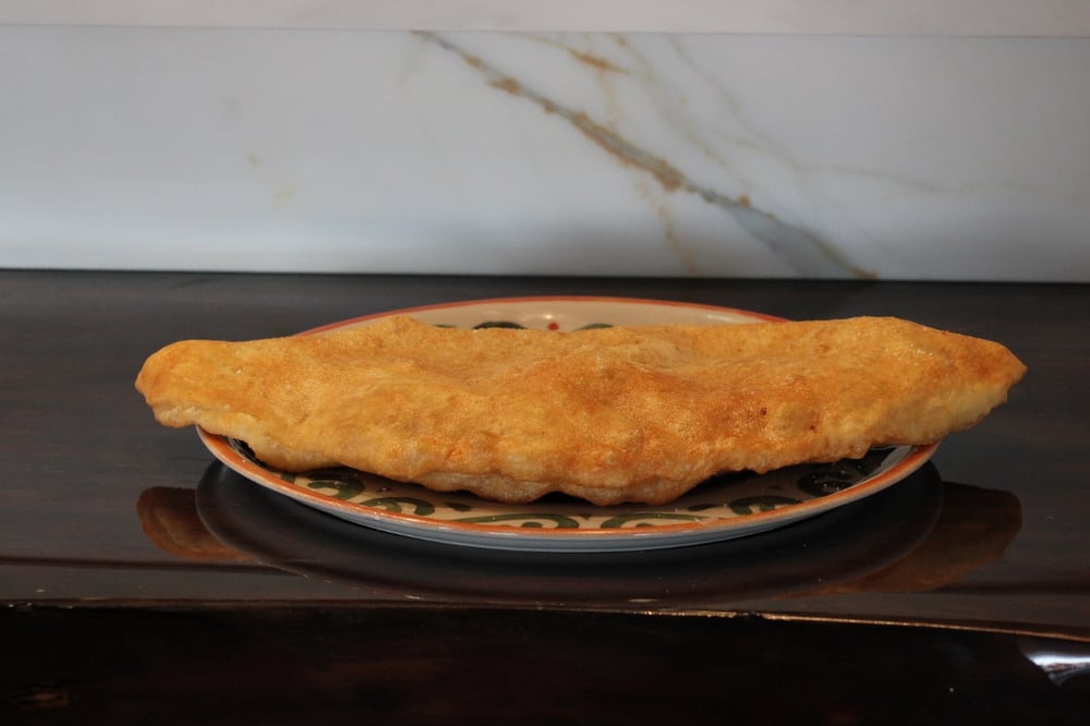 Calzone Napoletano