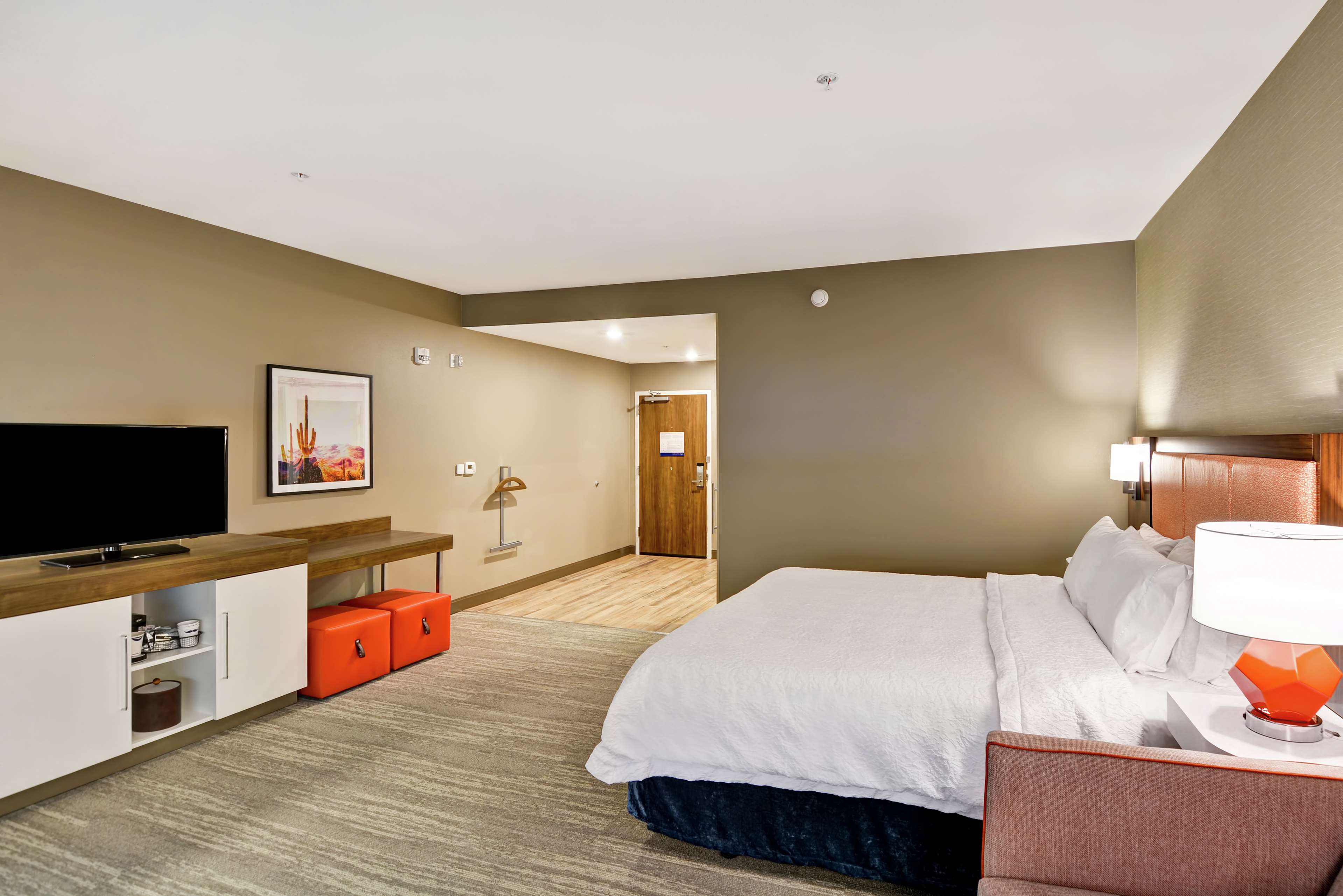 Guest room