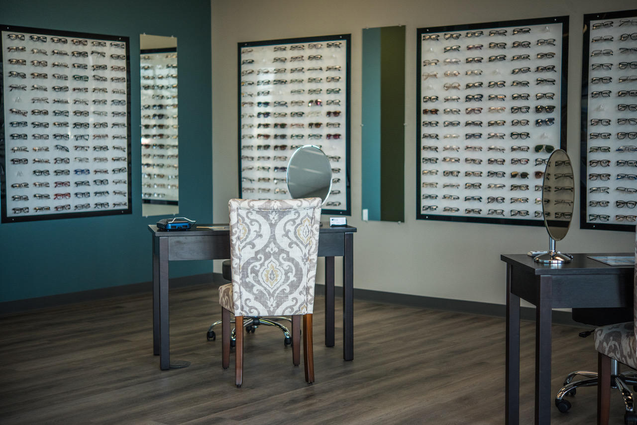 Schedule Eye Exams in St. Peters Photo