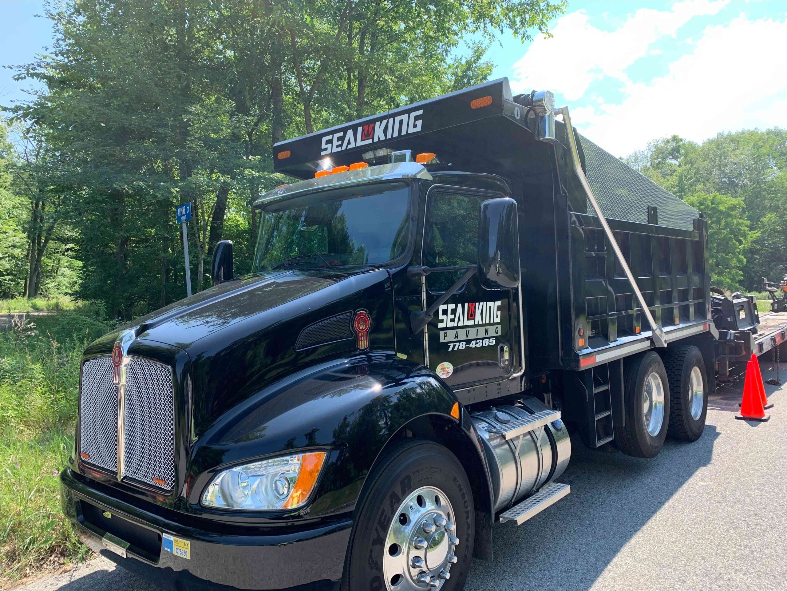 Seal King Paving Image