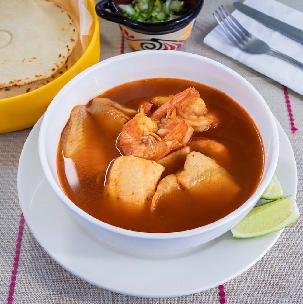 Caldo De Tilapia Y Camaron