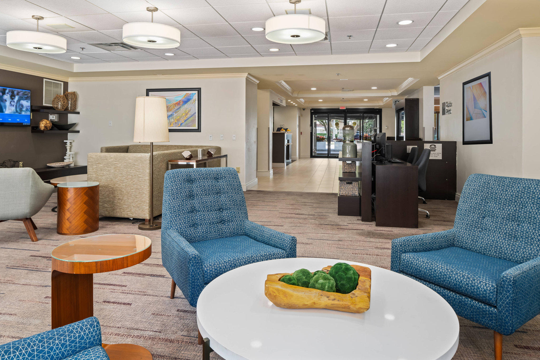 Courtyard by Marriott Naples Photo