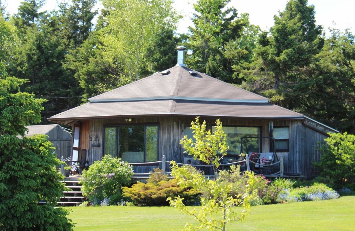 Images Island Wide Roofing and Renovations
