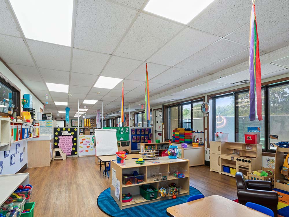 Skyrise School on Coronado Road Image