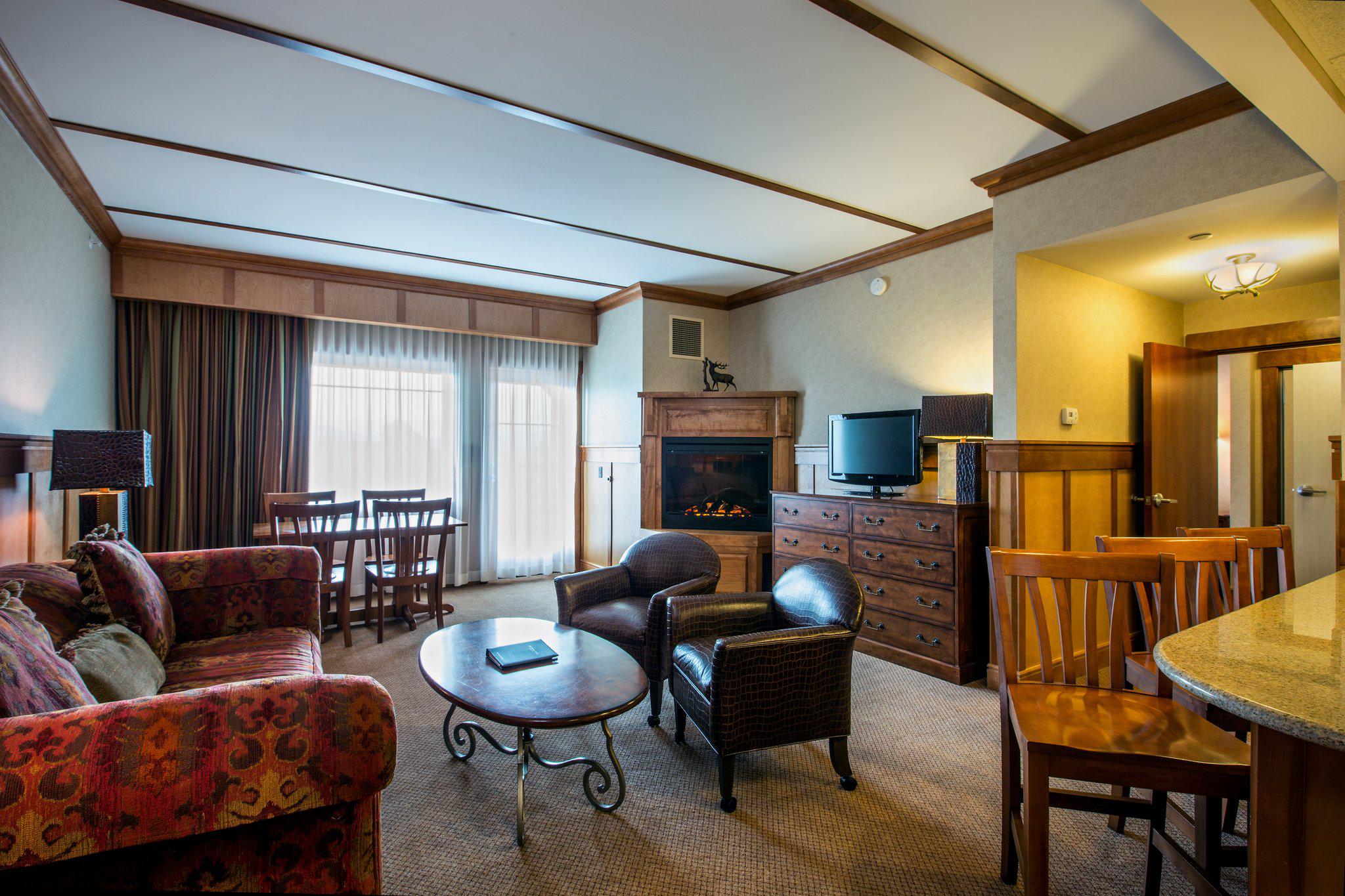 Crowne Plaza Lake Placid by IHG Image