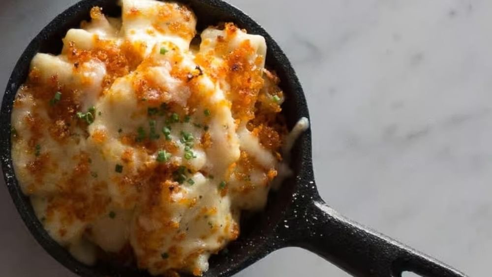Smoked Gouda Mac & Cheese (Serves 4)