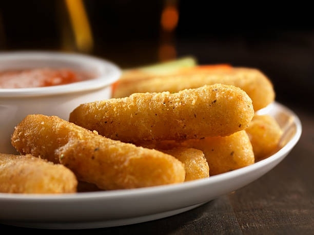 Mozzarella Cheese Sticks (6)