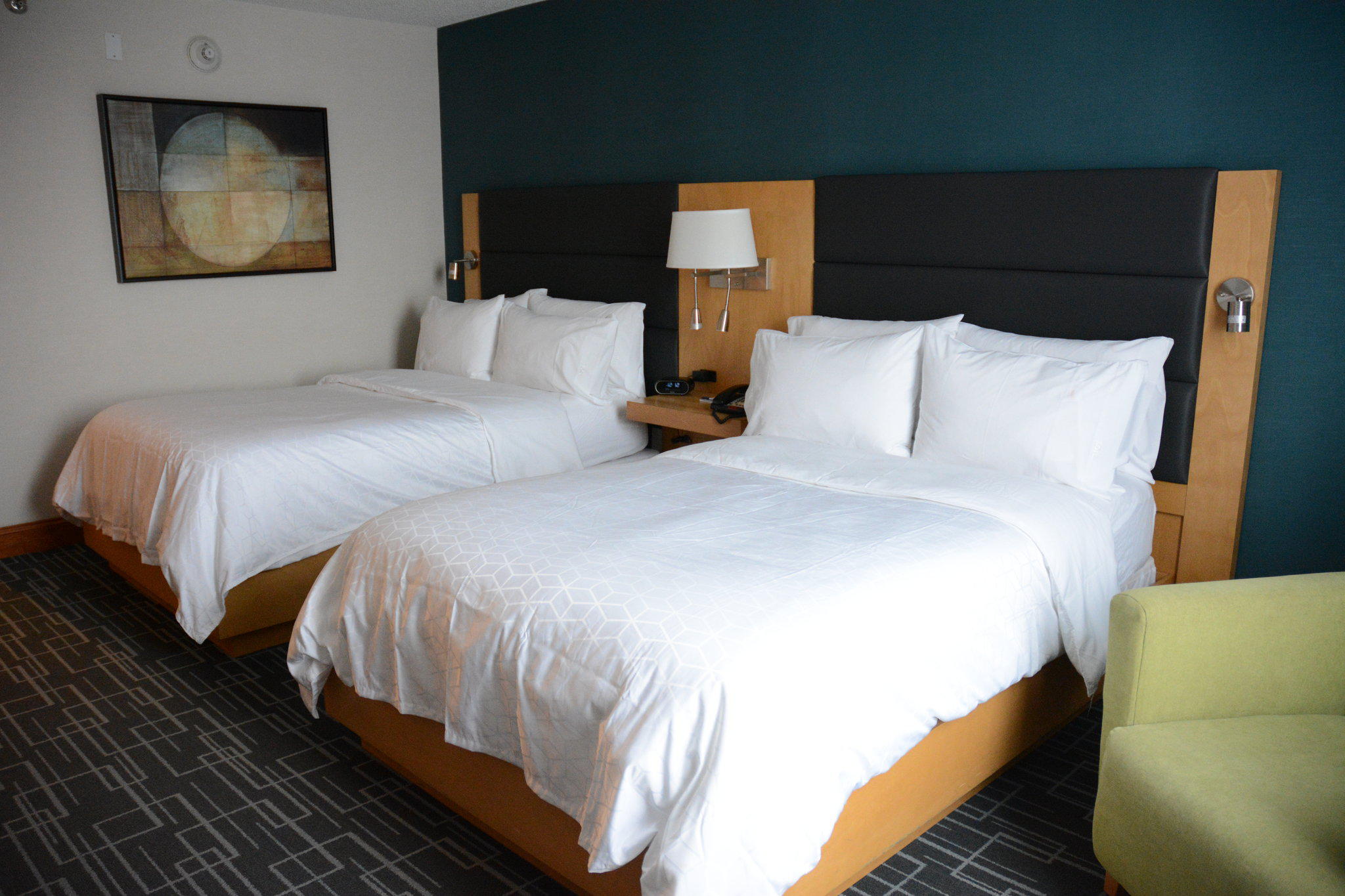 Holiday Inn Express & Suites Stamford Photo