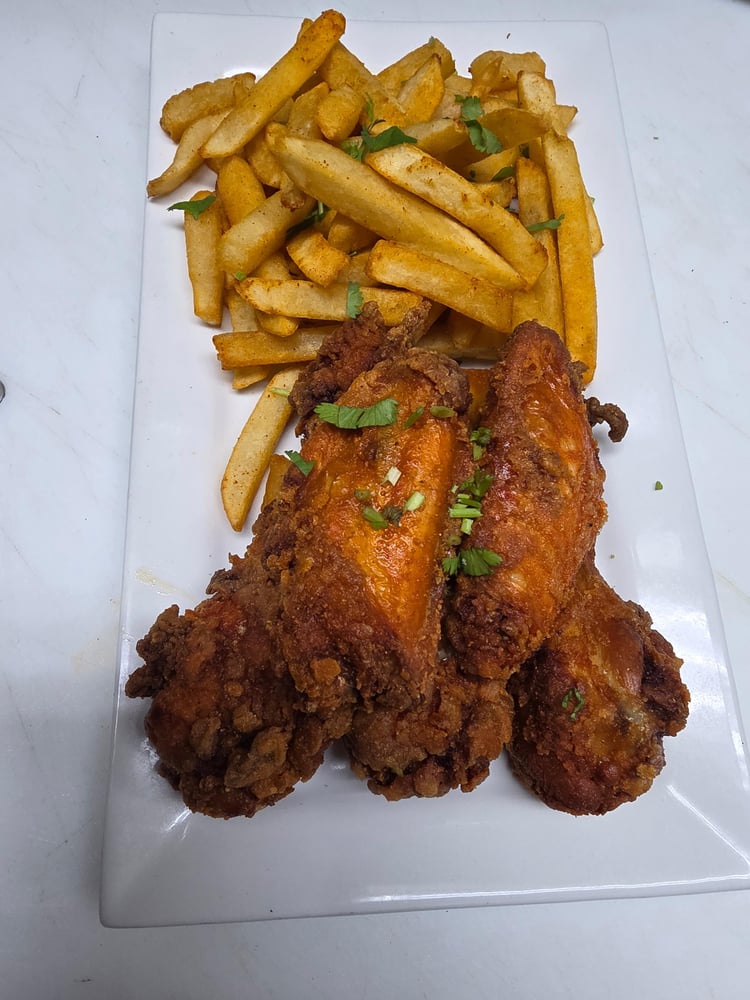 Fried Wings 6pcs & Fries