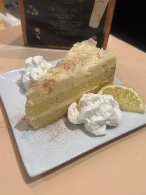 Lemoncello Cake
