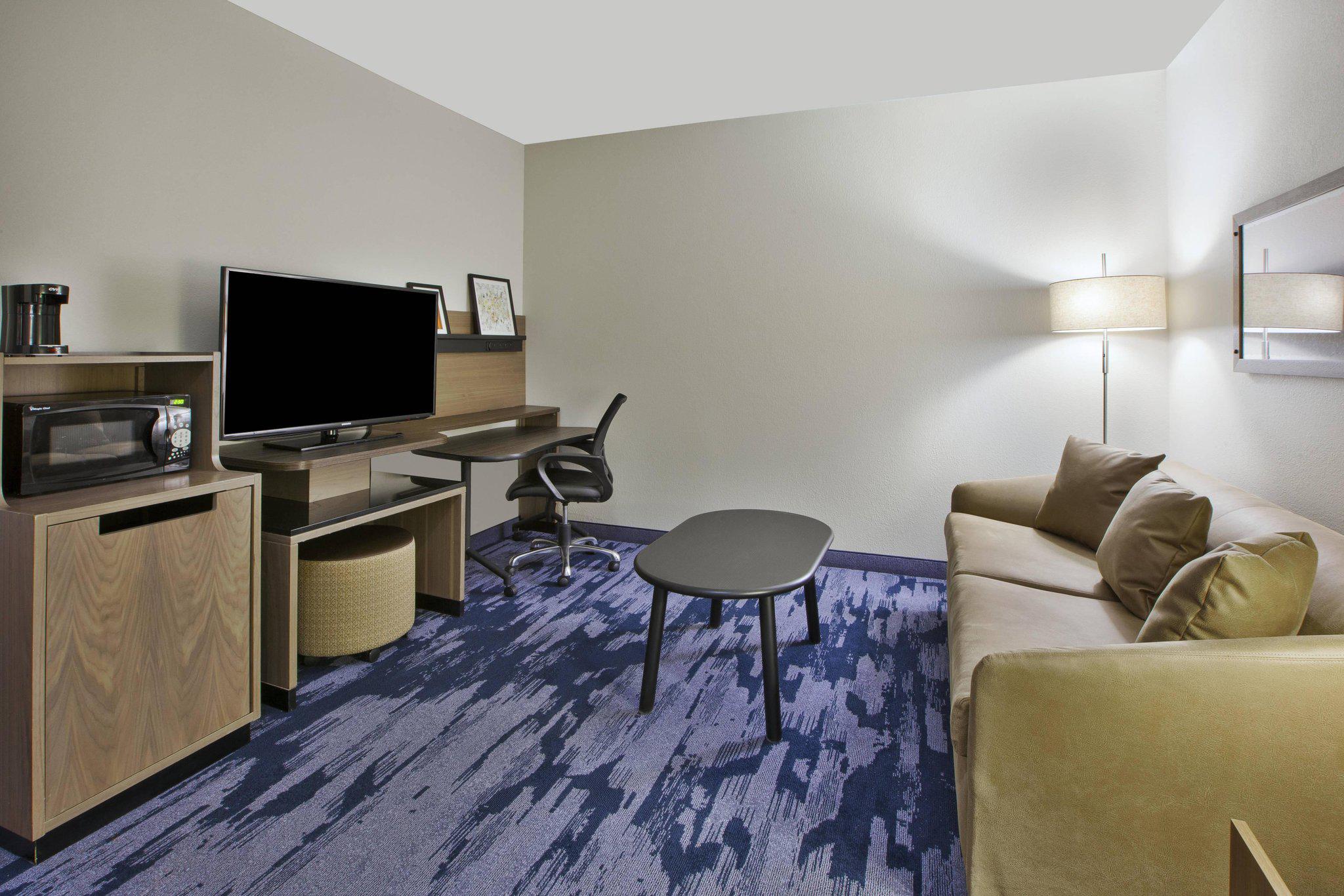 Fairfield Inn & Suites by Marriott Milwaukee Downtown Photo