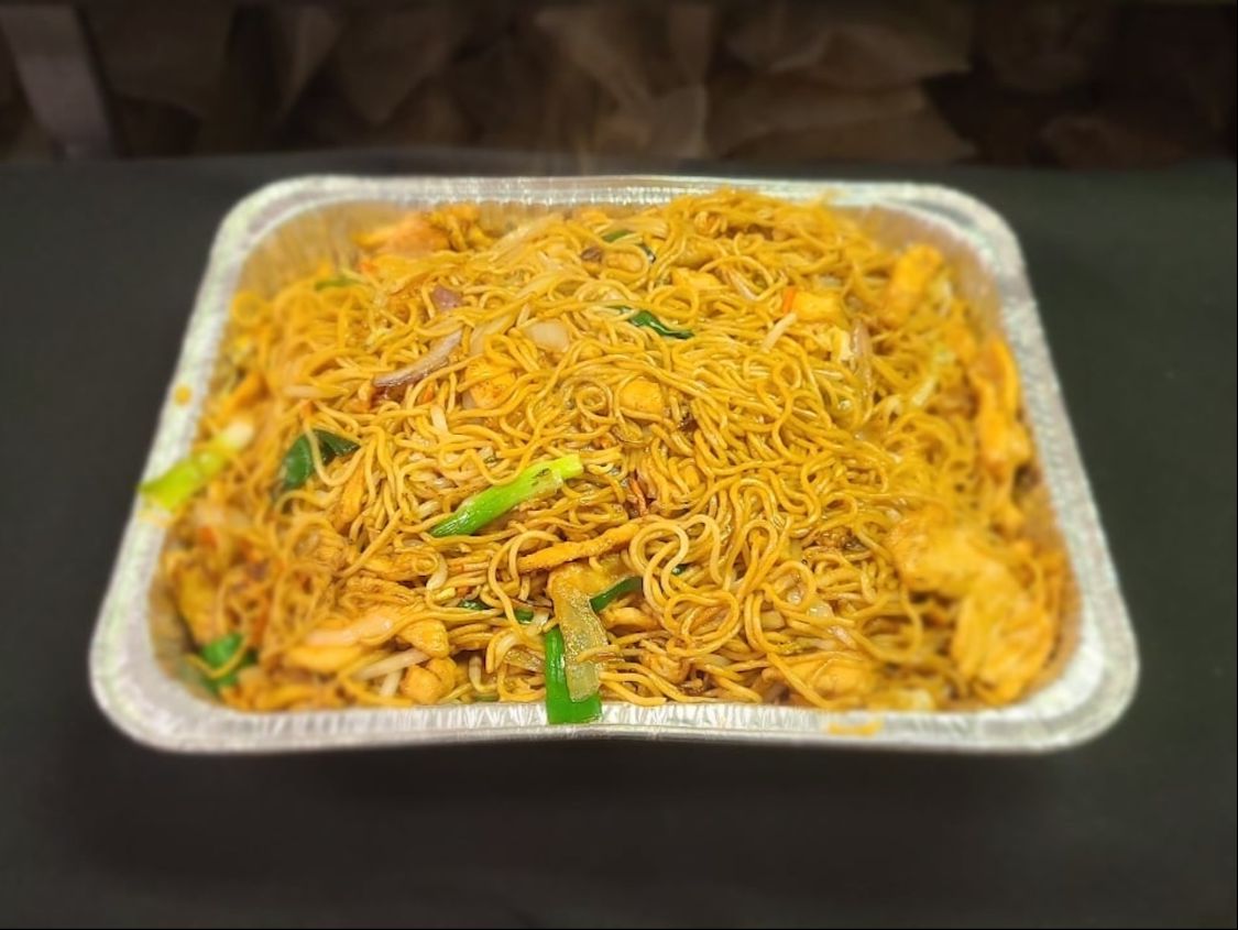 Chicken Lo Mein Tray