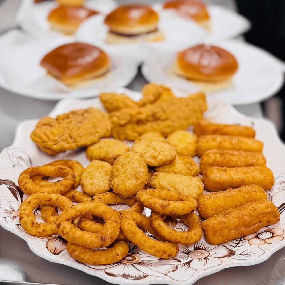 10 Hot Wings with French Fries