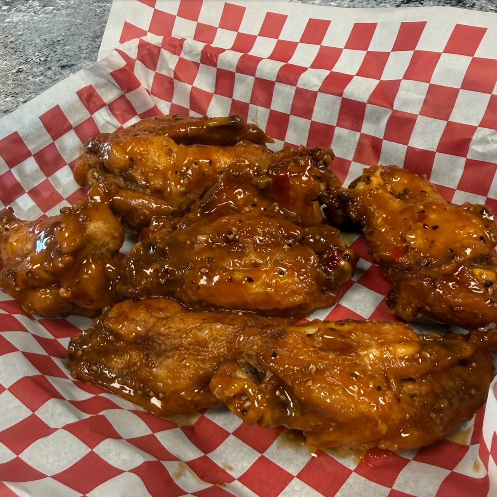 8 Wings