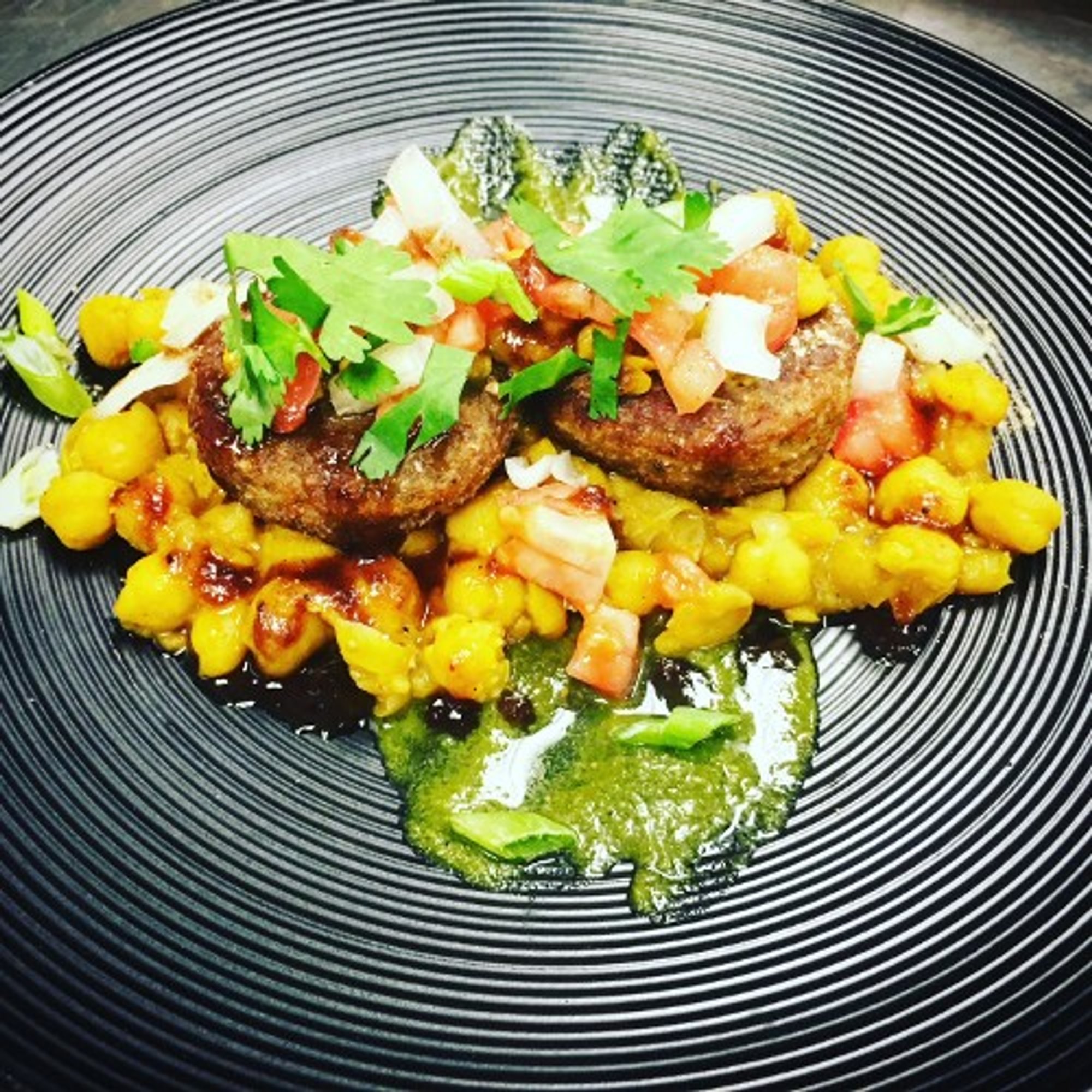 Aloo Tikki Chaat