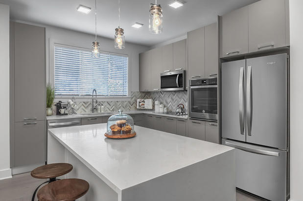 Images Camden Grandview Apartments and Townhomes
