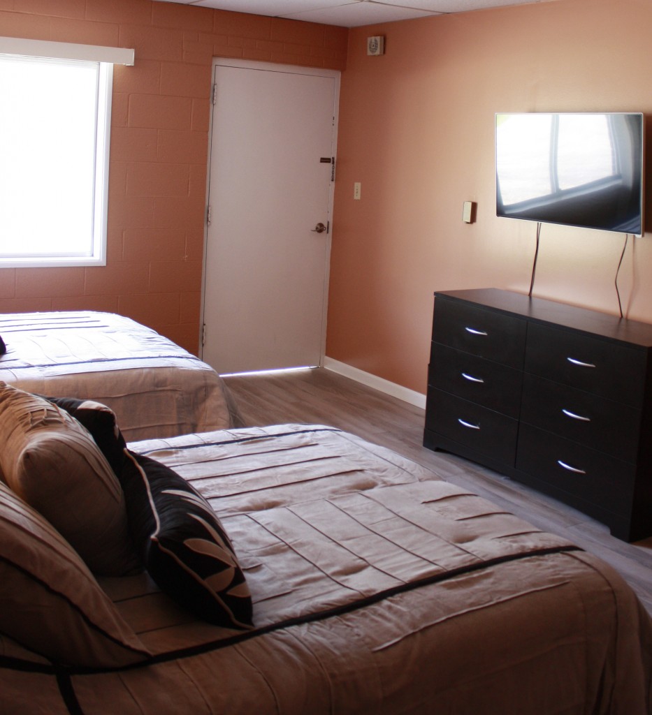 North Winds Lodge at Higgins Lake Image