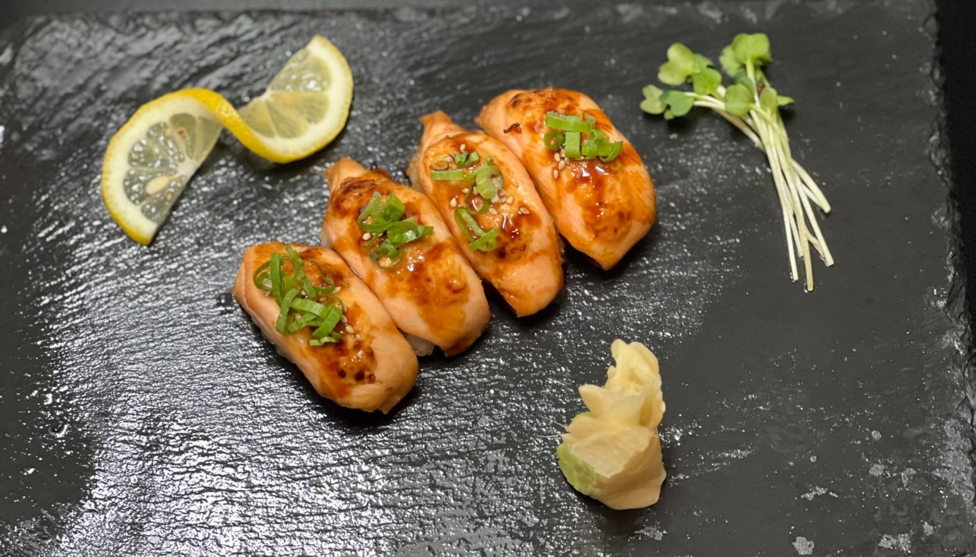 Baked Salmon Nigiri - 3 pcs