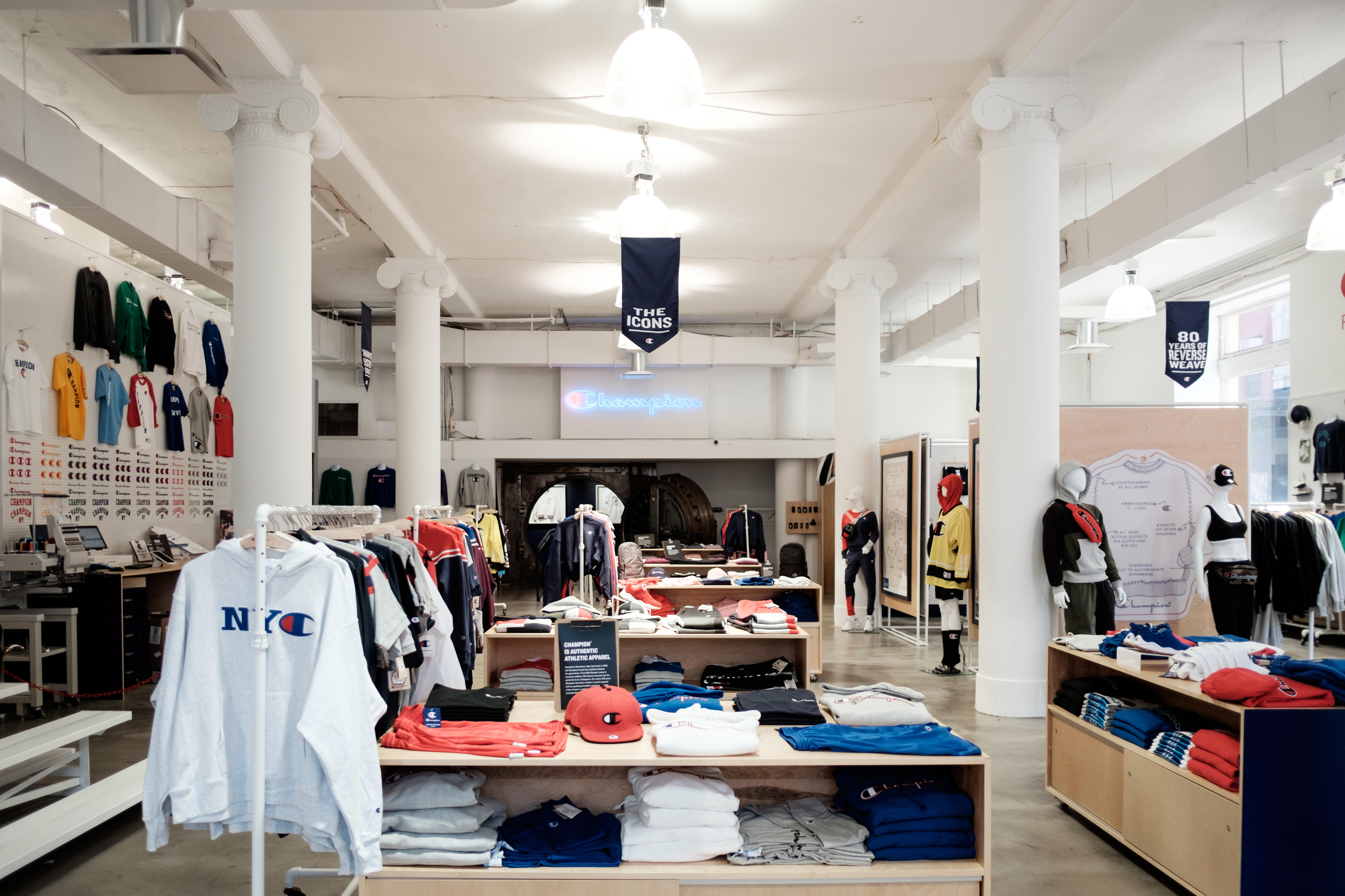 Gymnastik Indrømme Hovedsagelig Champion 434 Broadway New York, NY Clothing Retail - MapQuest