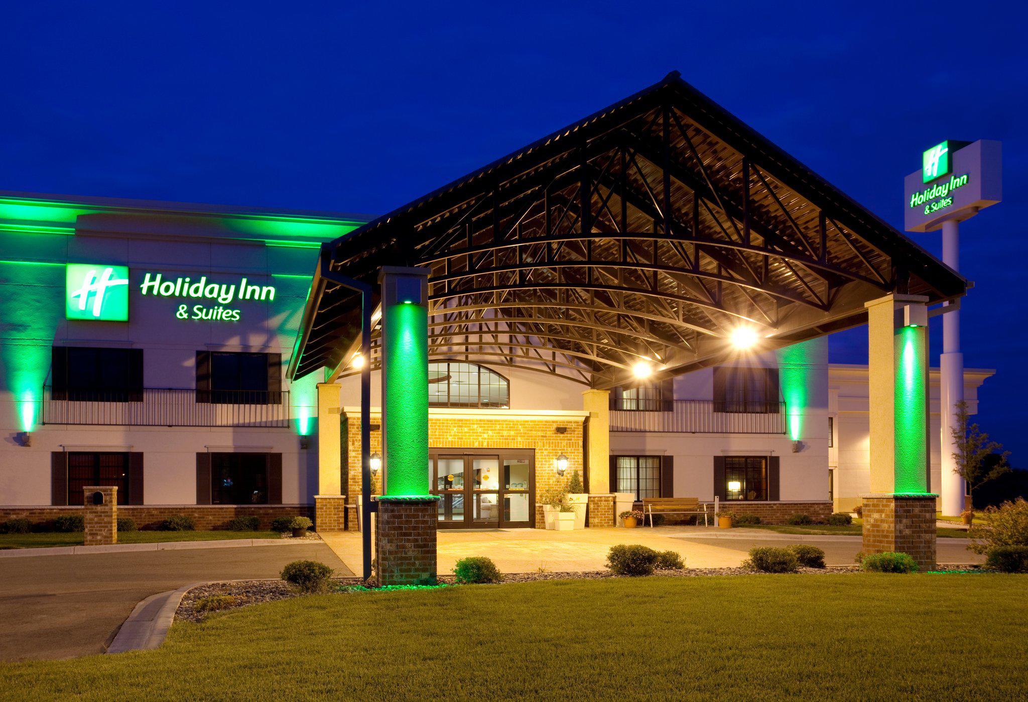 Holiday Inn & Suites Minneapolis - Lakeville Photo