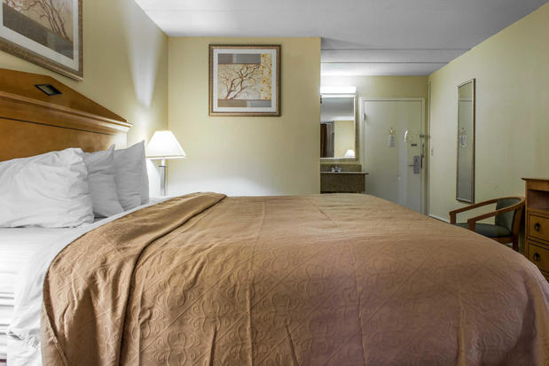 Images Quality Inn & Suites