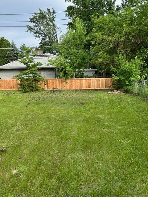 Top Rail Fence Naperville Image