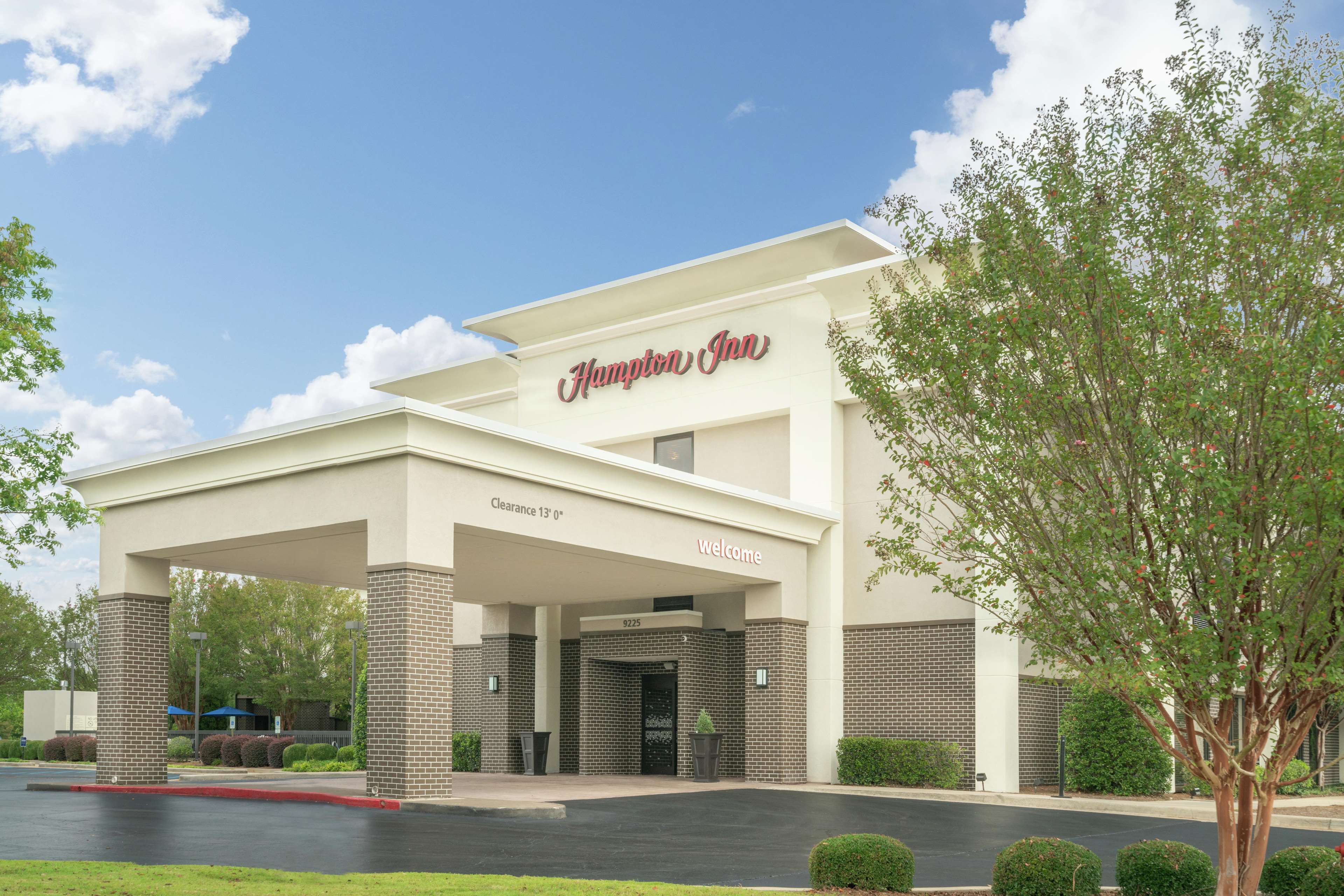 Hampton Inn Madison Huntsville Airport Photo