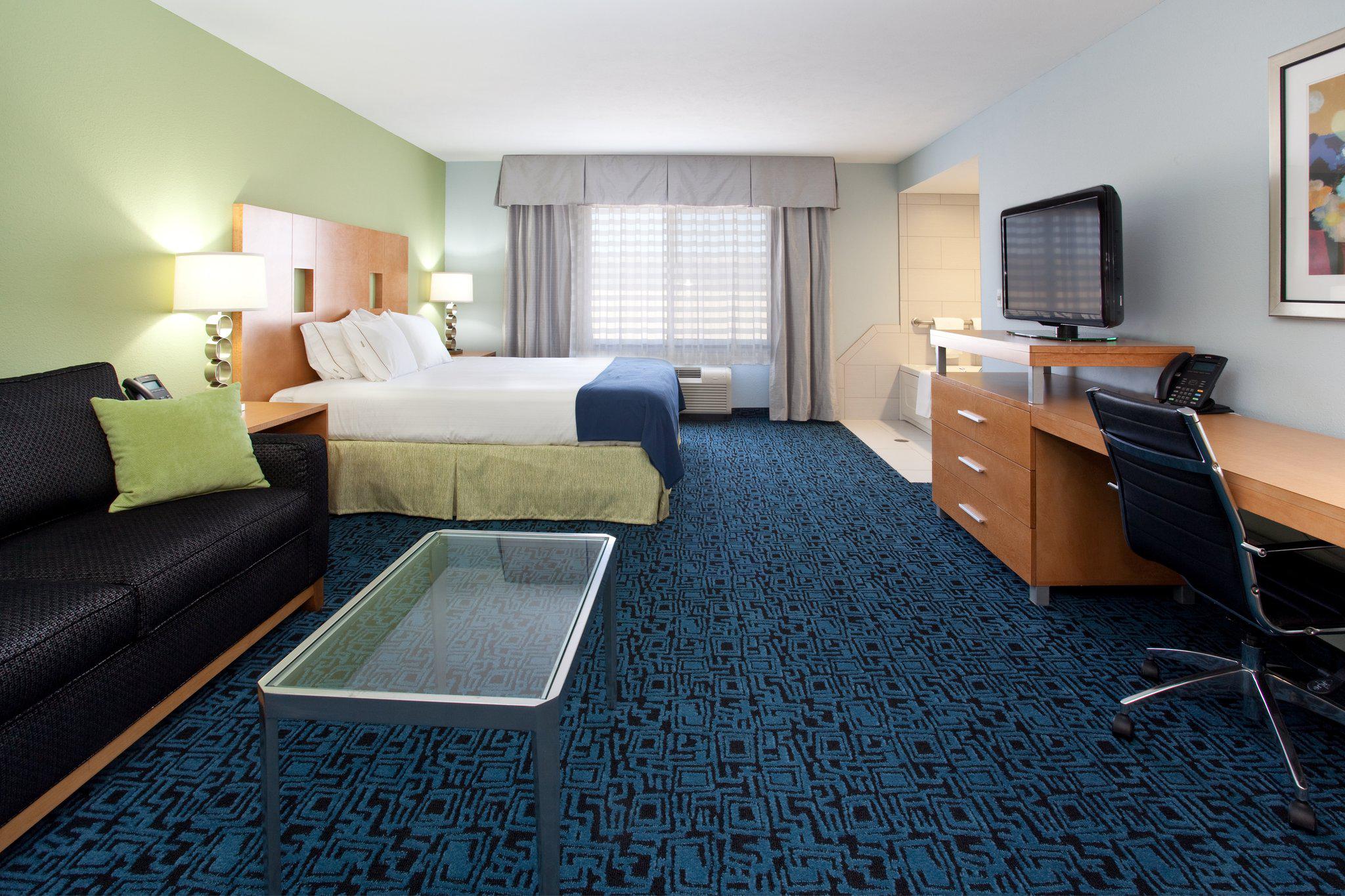 Holiday Inn Express & Suites Rock Springs Green River Photo