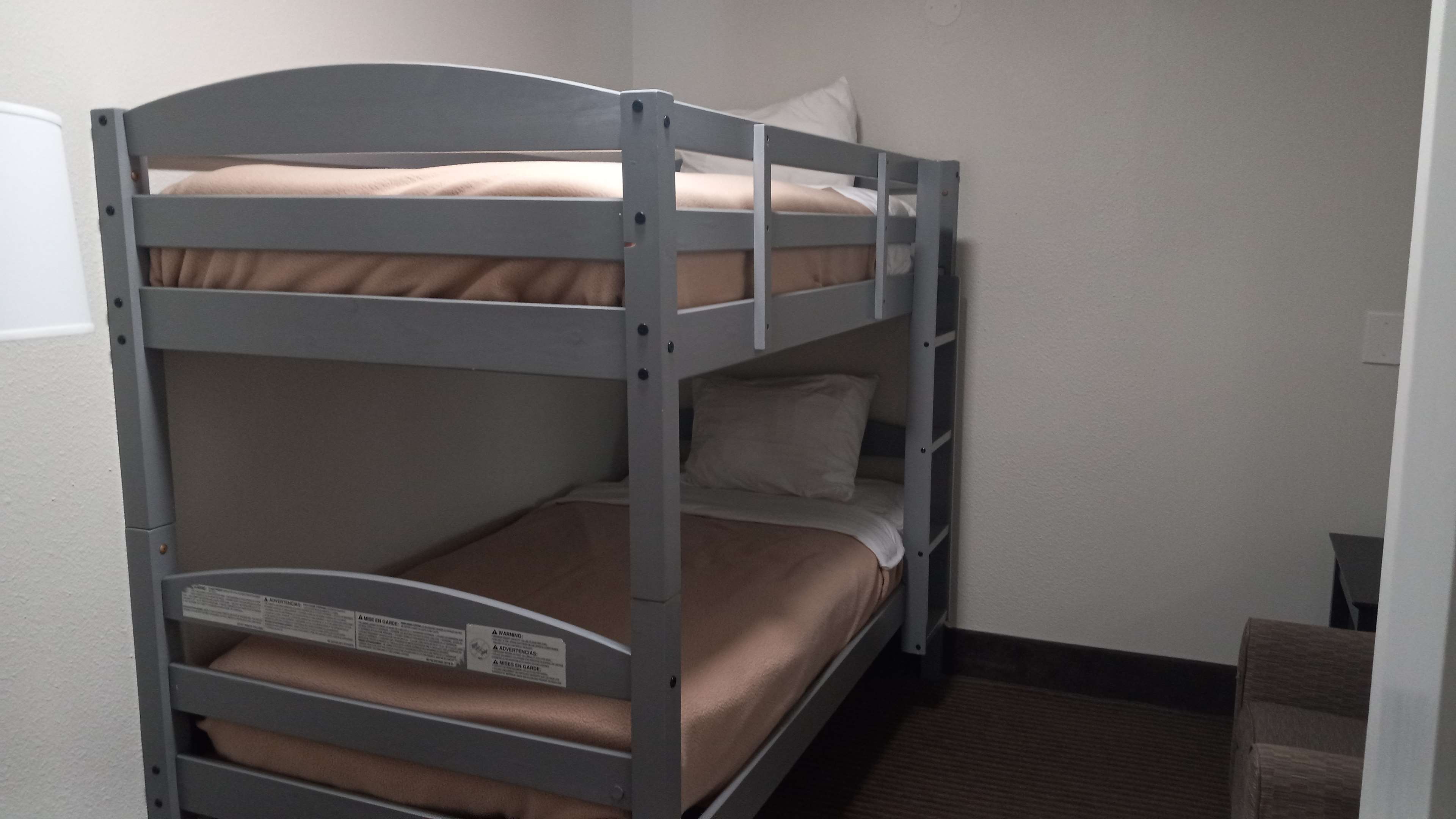 King with Sofabed + Twin Bunks