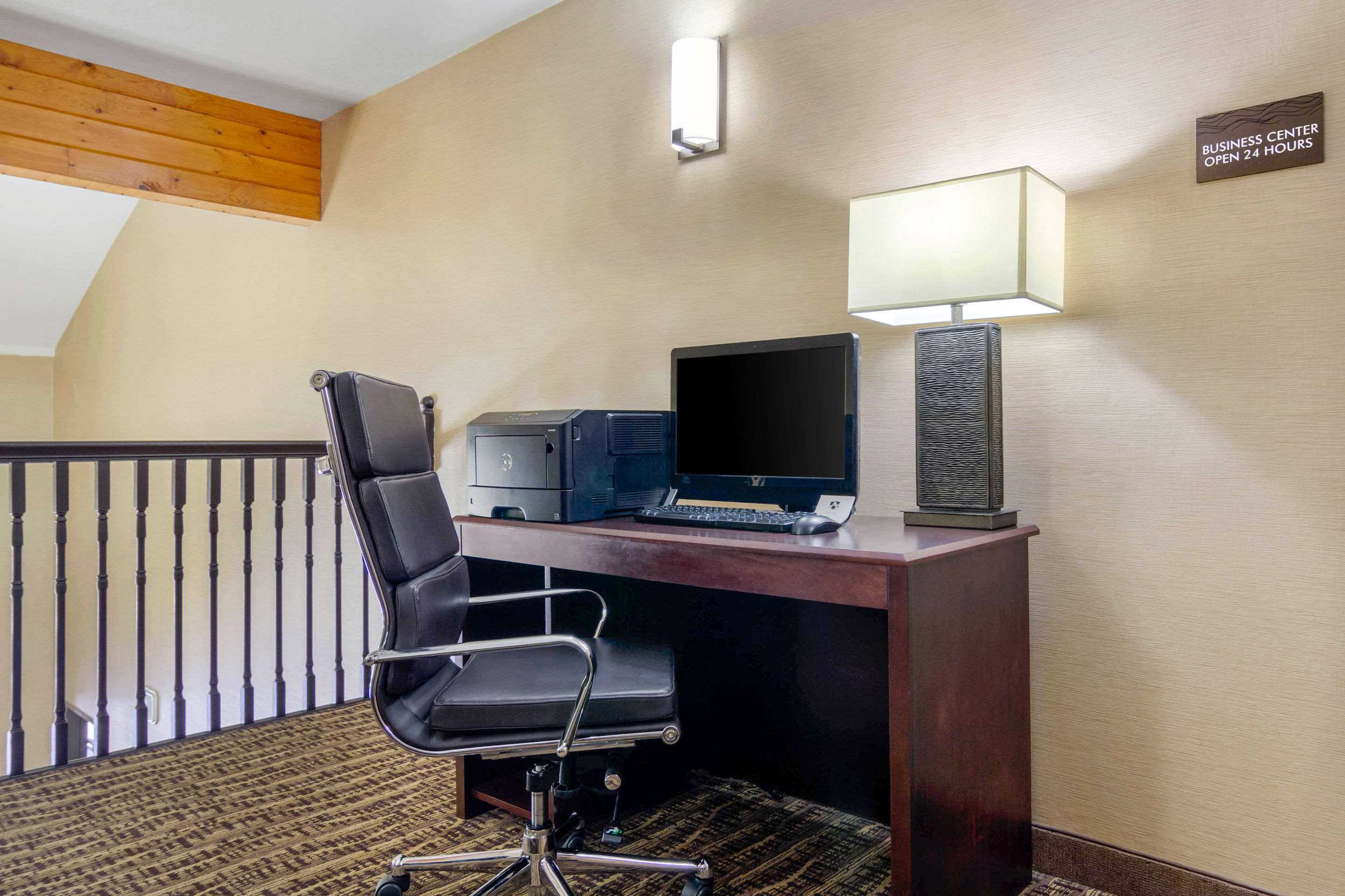 Comfort Inn Greeley Photo