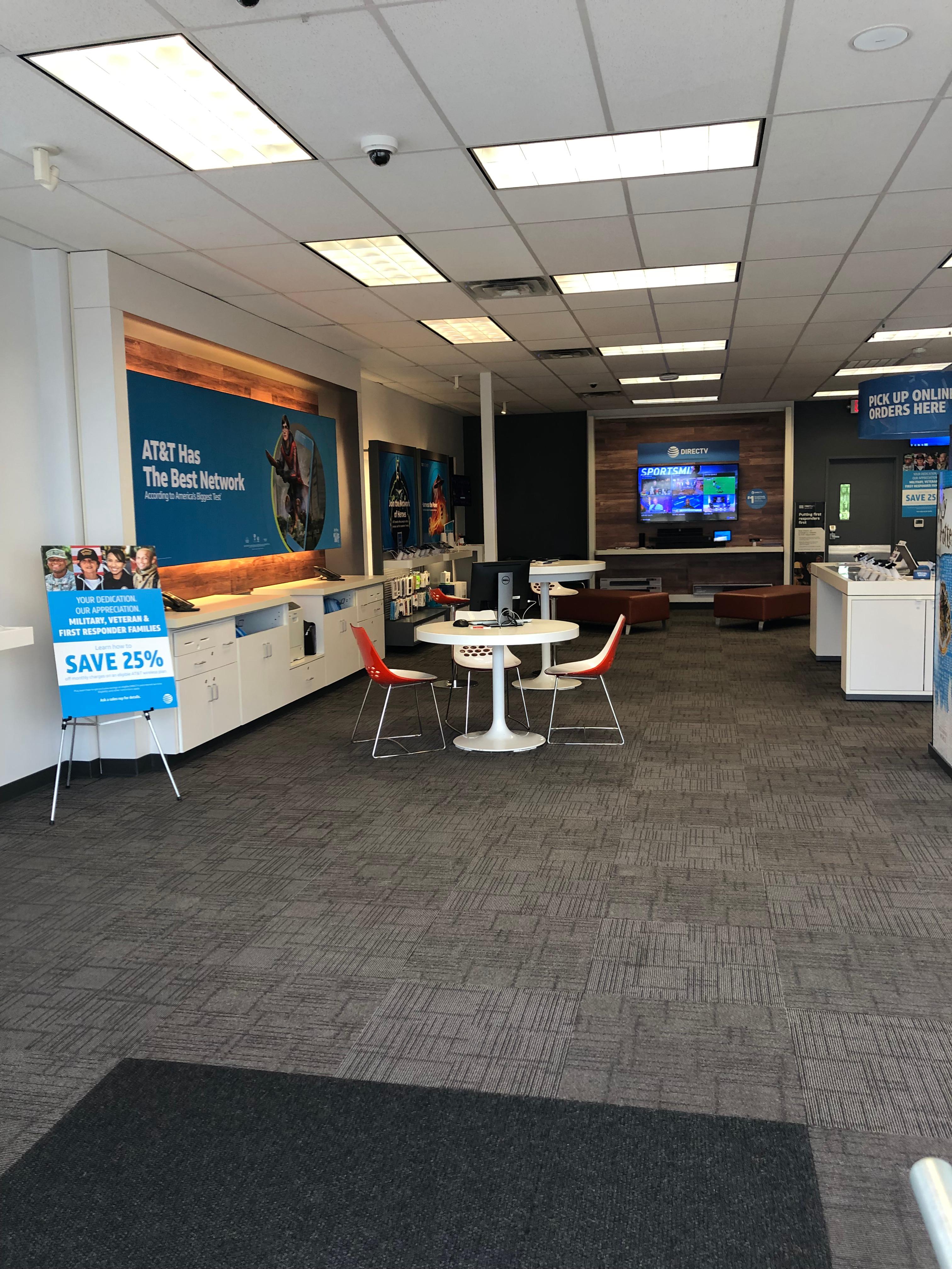 AT&T Store Photo