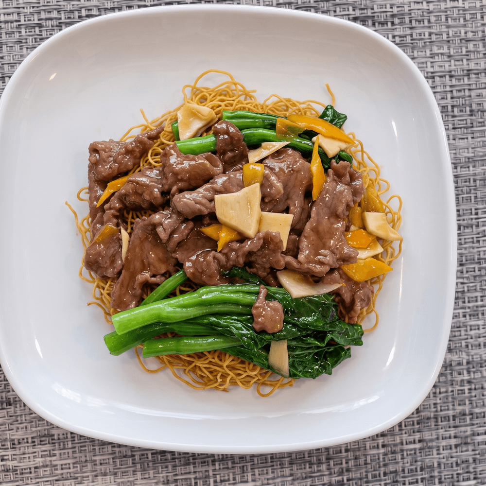 Beef Chow Mein with Tender Green / 時菜牛肉炒麵