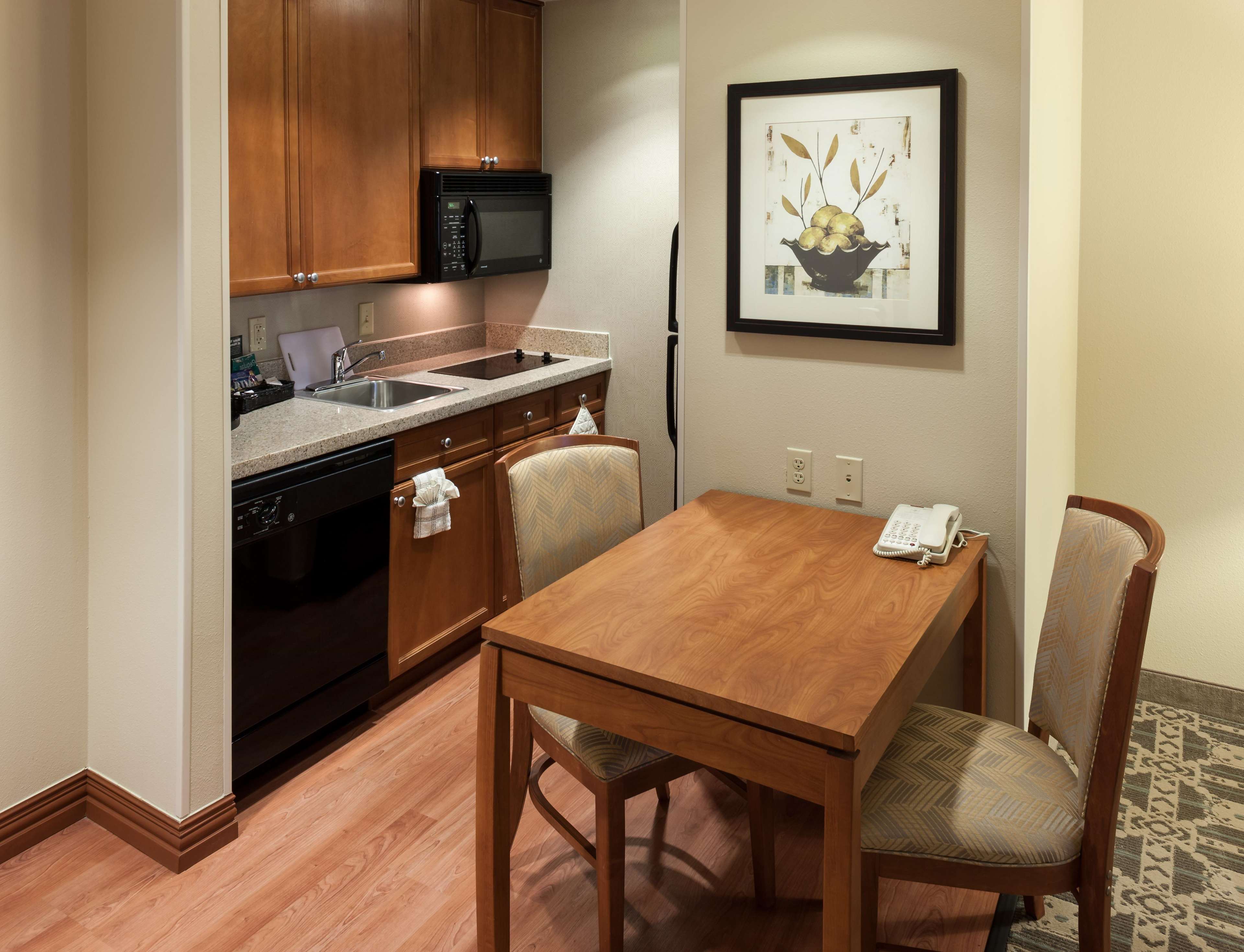 Homewood Suites by Hilton Irving-DFW Airport Photo