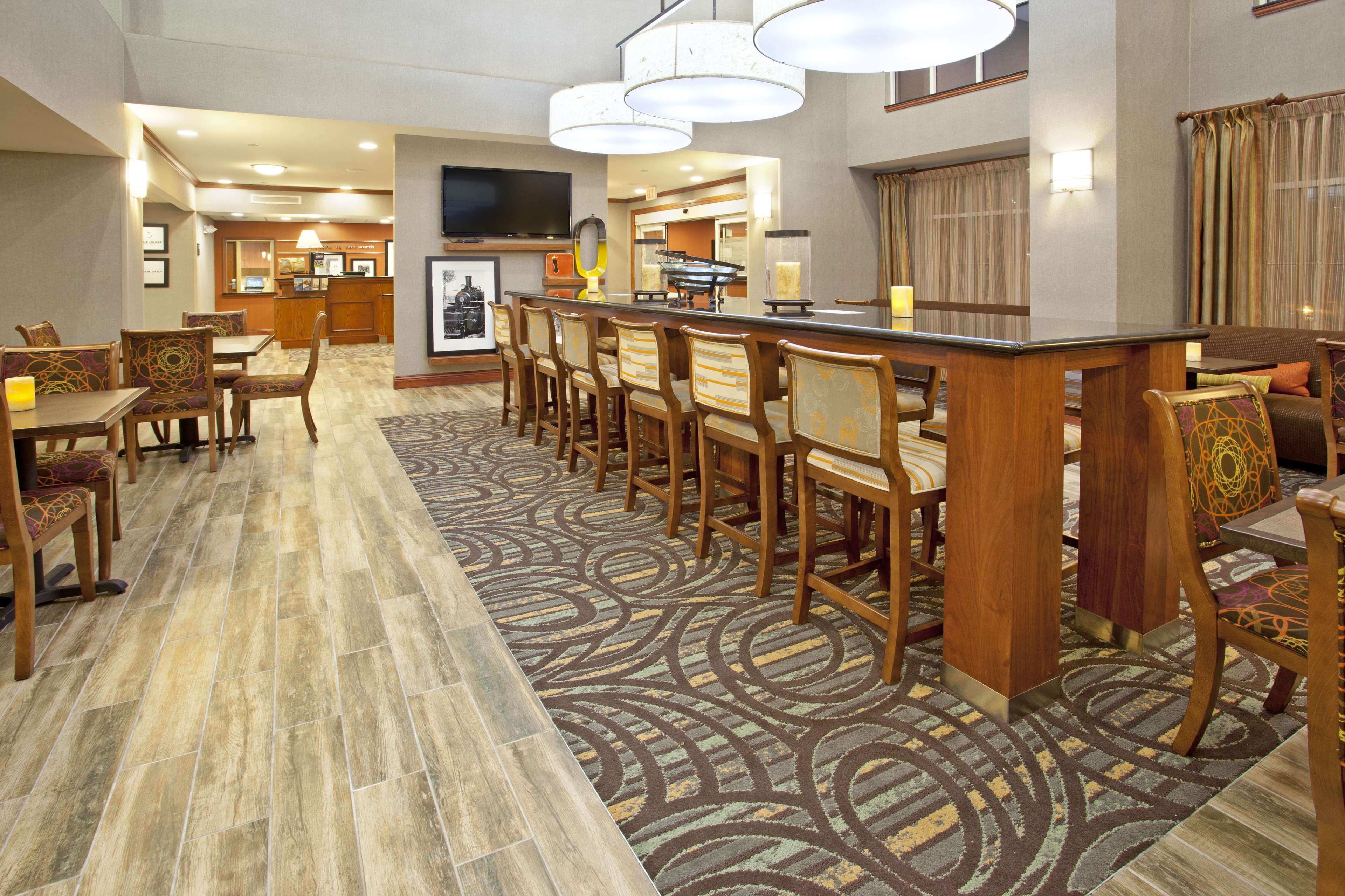 Hampton Inn & Suites Fort Worth-West-I-30 Photo