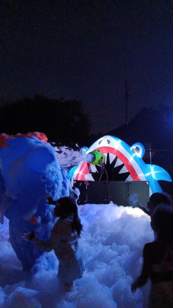 Foaming Shark Party