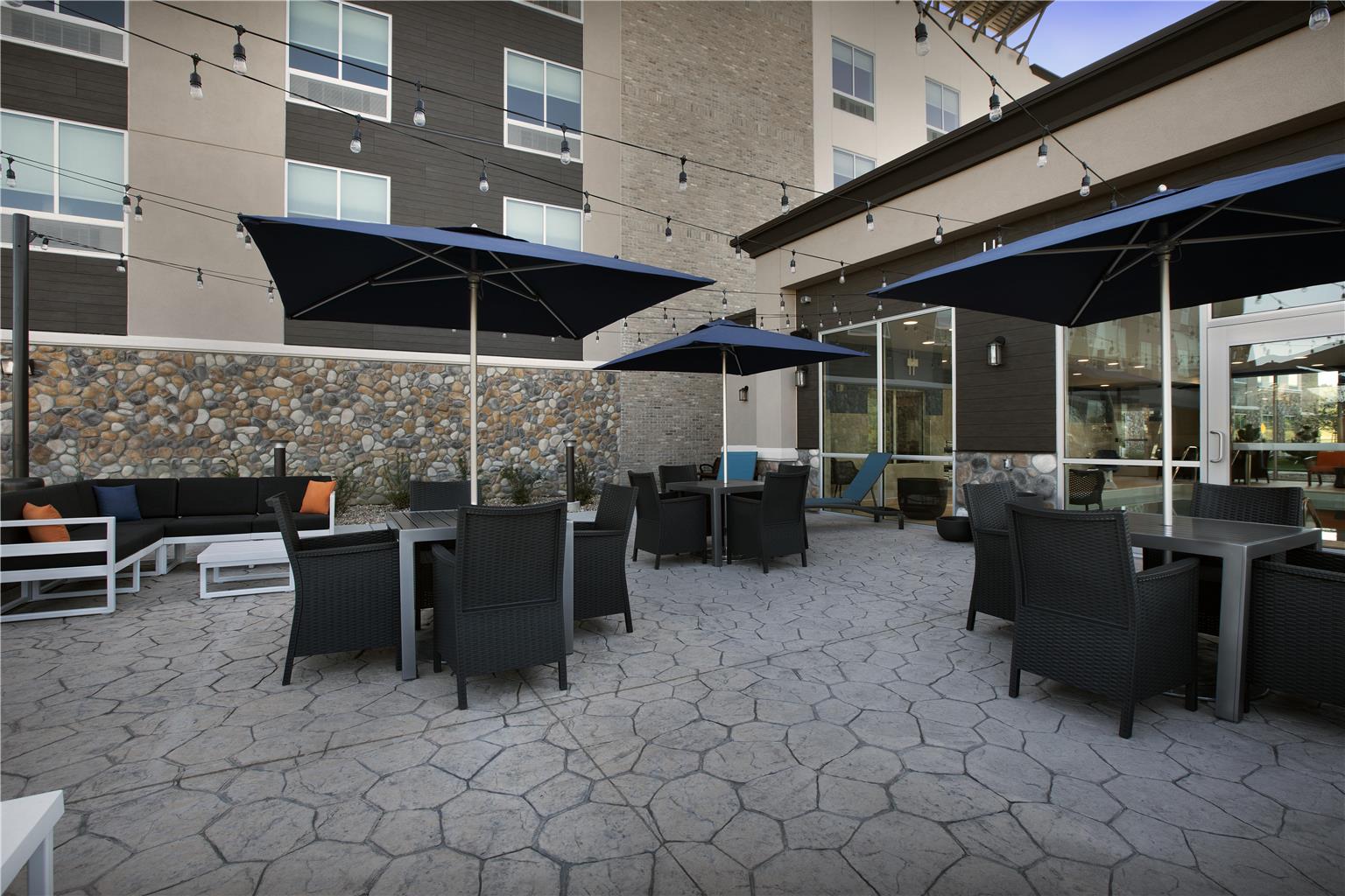 Hampton Inn & Suites by Hilton Wheat Ridge Denver West Image