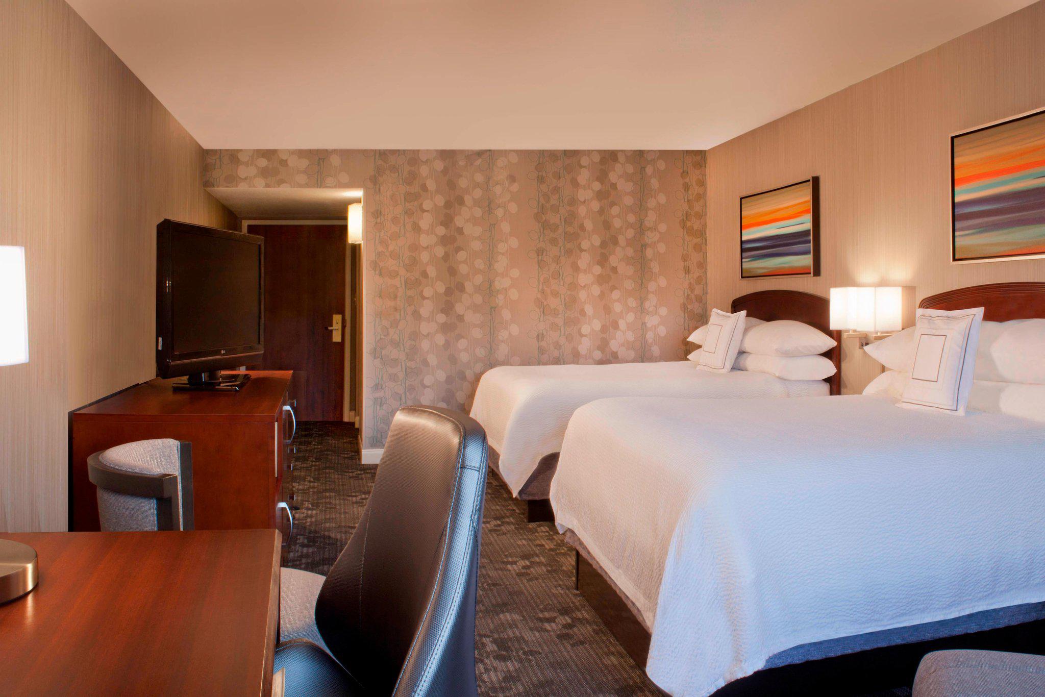 Courtyard by Marriott Bloomington Photo