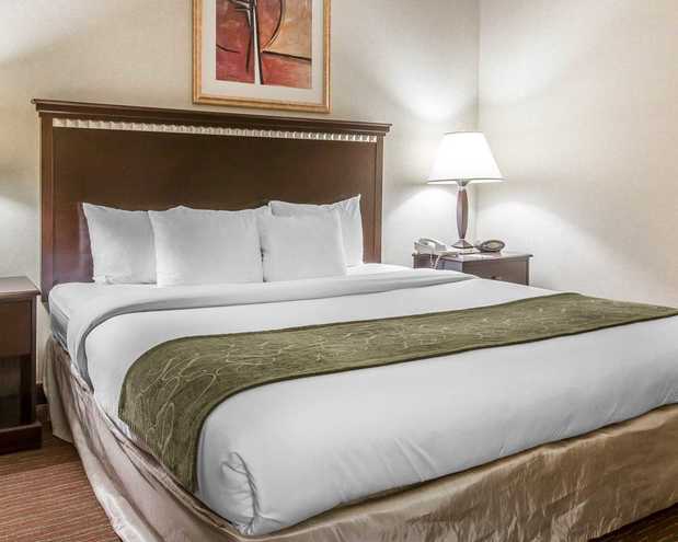 Images Comfort Suites