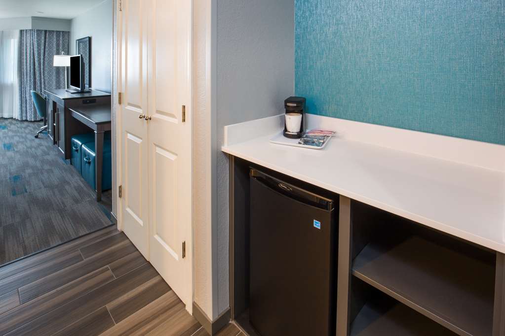 Hampton Inn Monterey Image