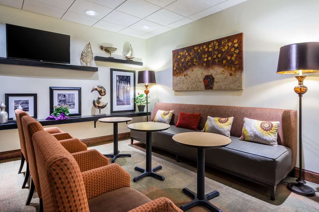 Hampton Inn Clifton Park Image