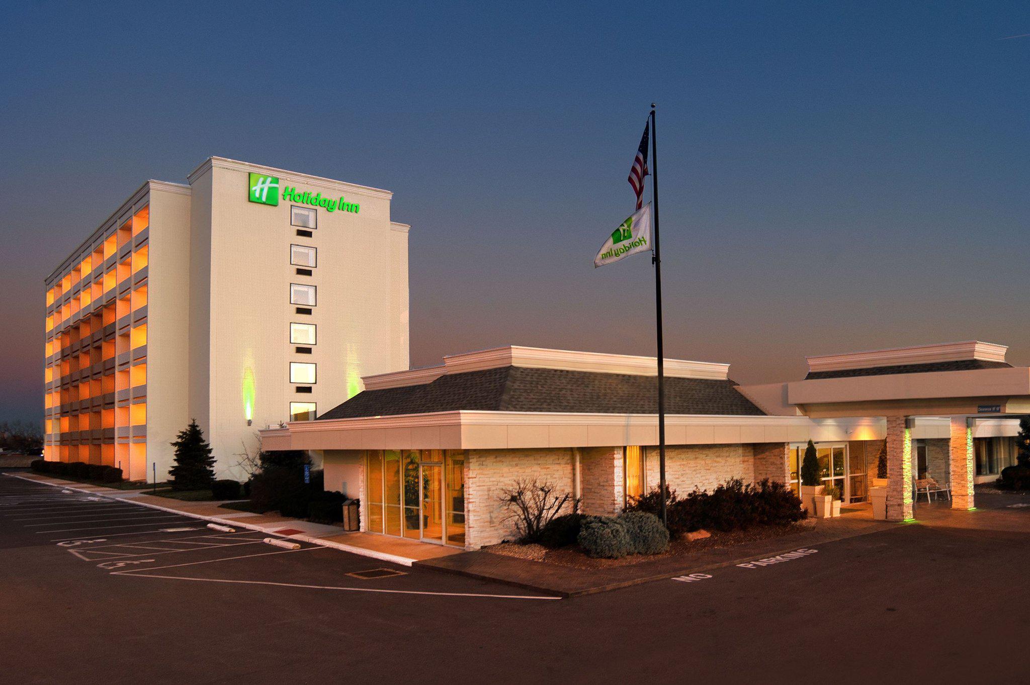 Holiday Inn St. Louis - Forest Park Photo