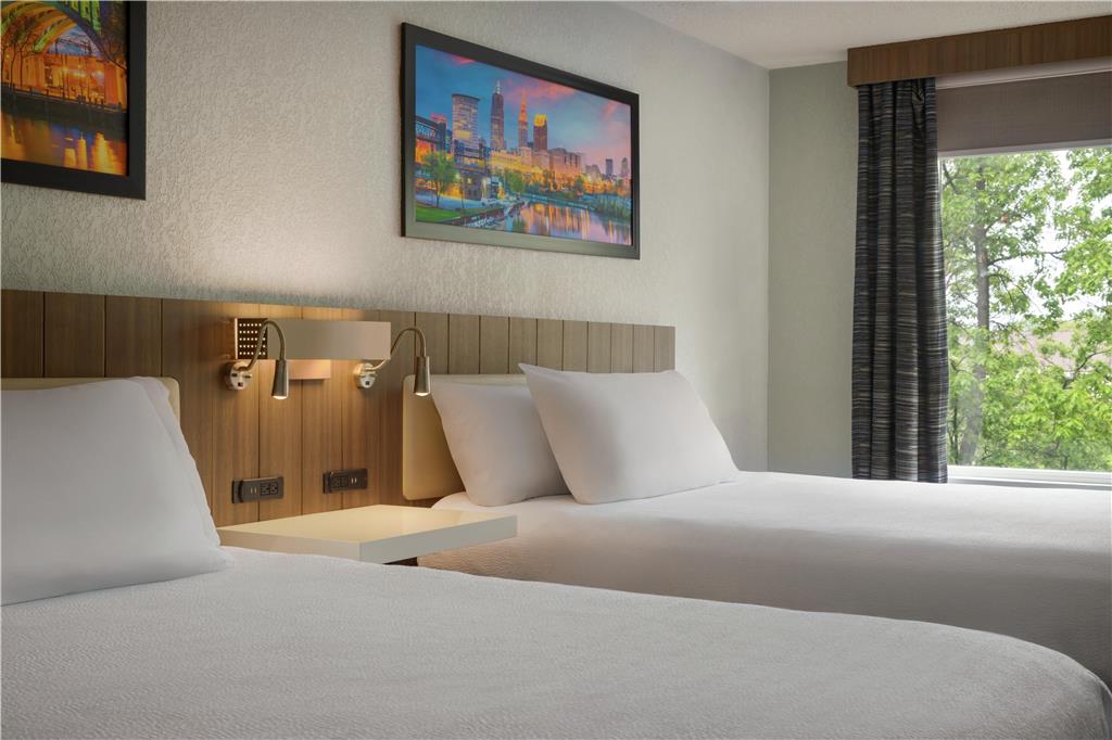 Hilton Garden Inn Cleveland Airport Image