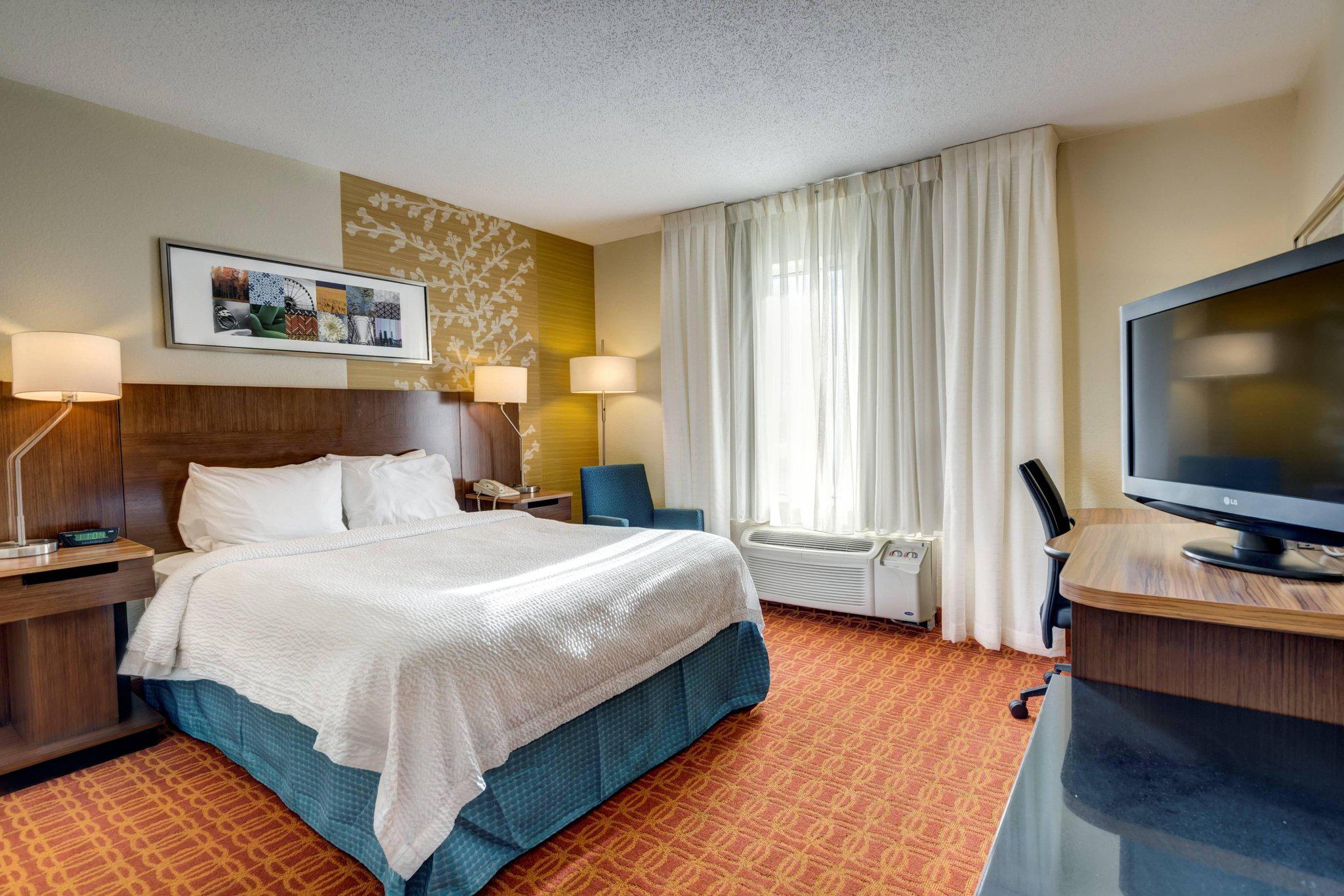 Fairfield Inn & Suites by Marriott Potomac Mills Woodbridge Photo