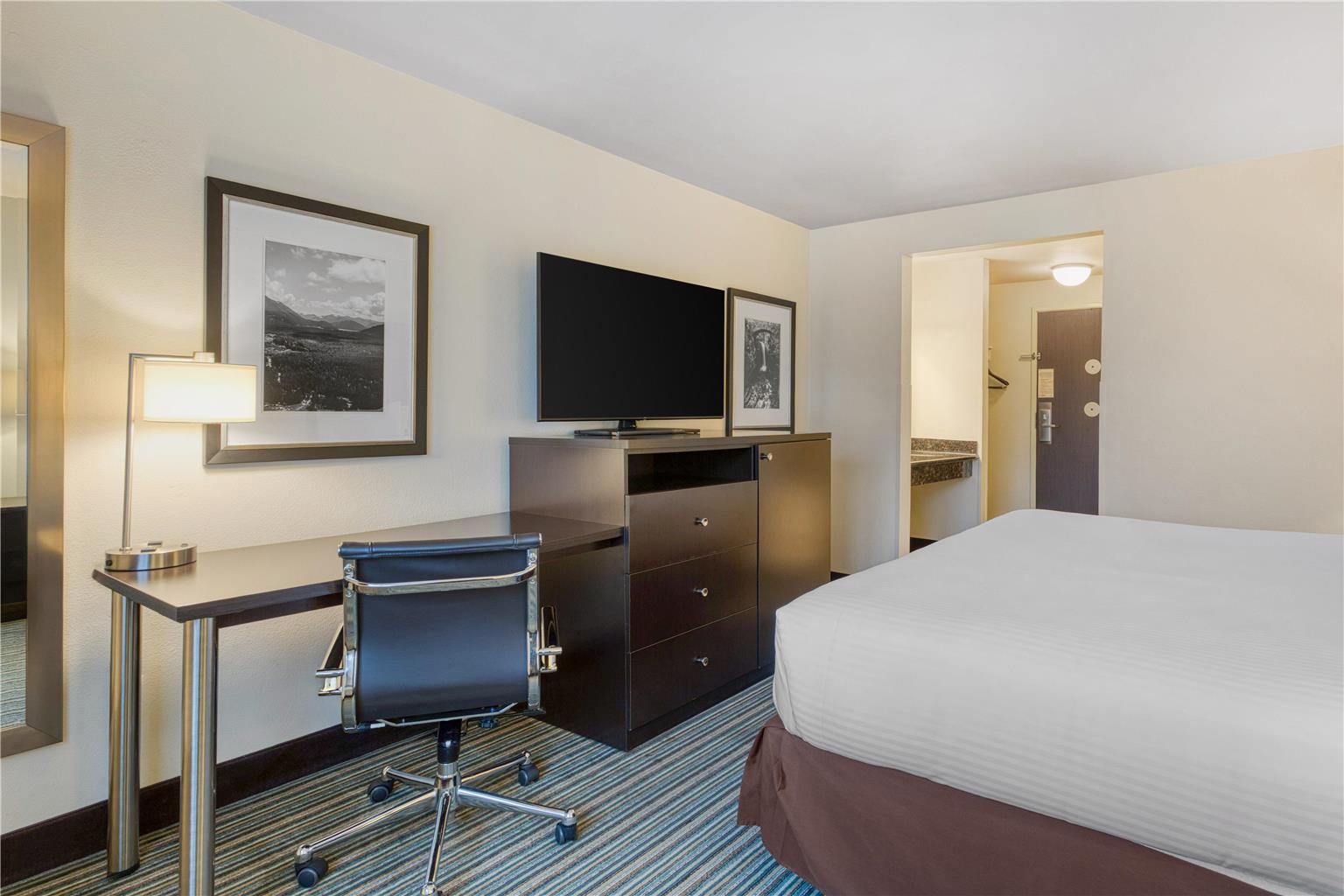Best Western Alderwood Image