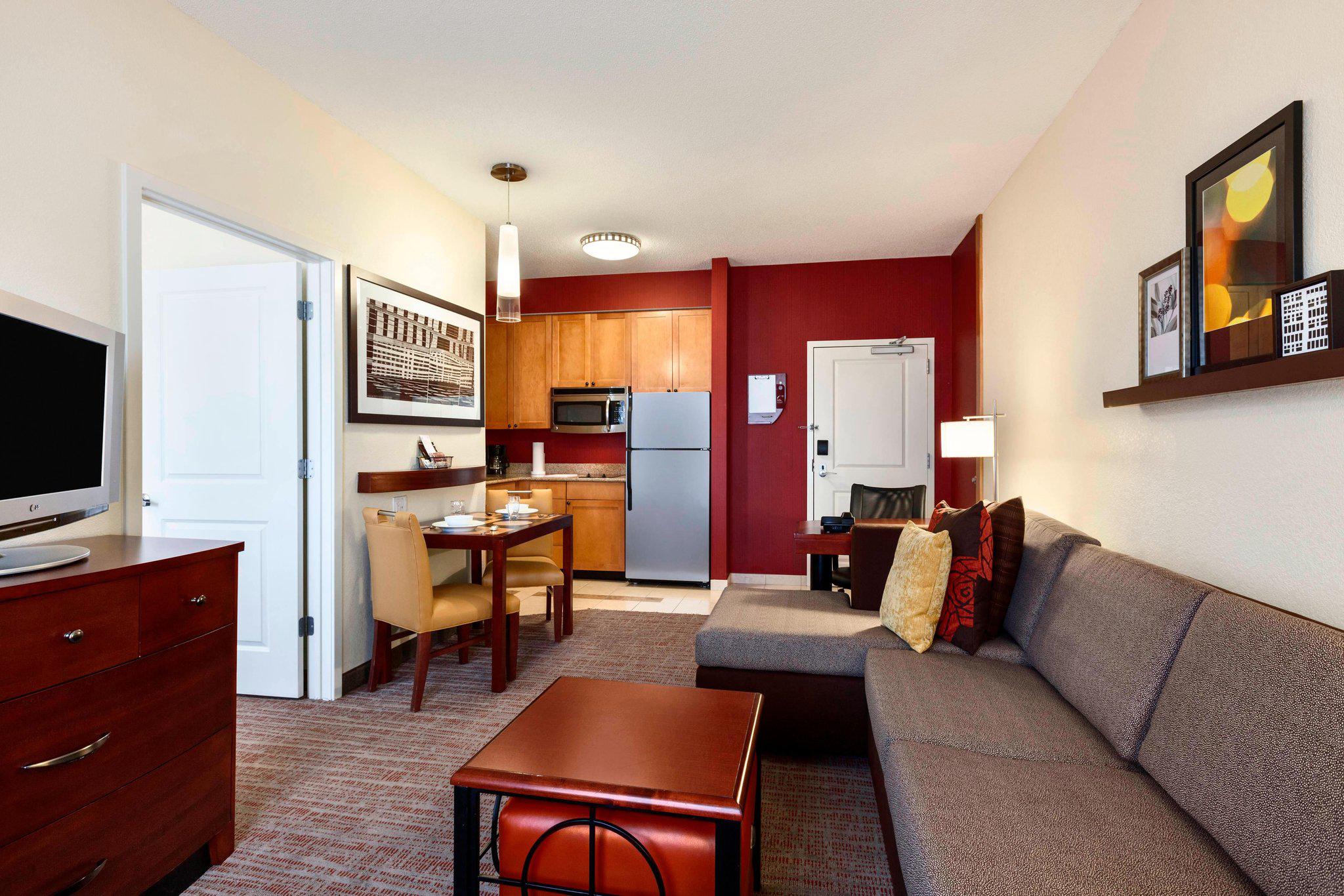 Residence Inn by Marriott Greensboro Airport Photo