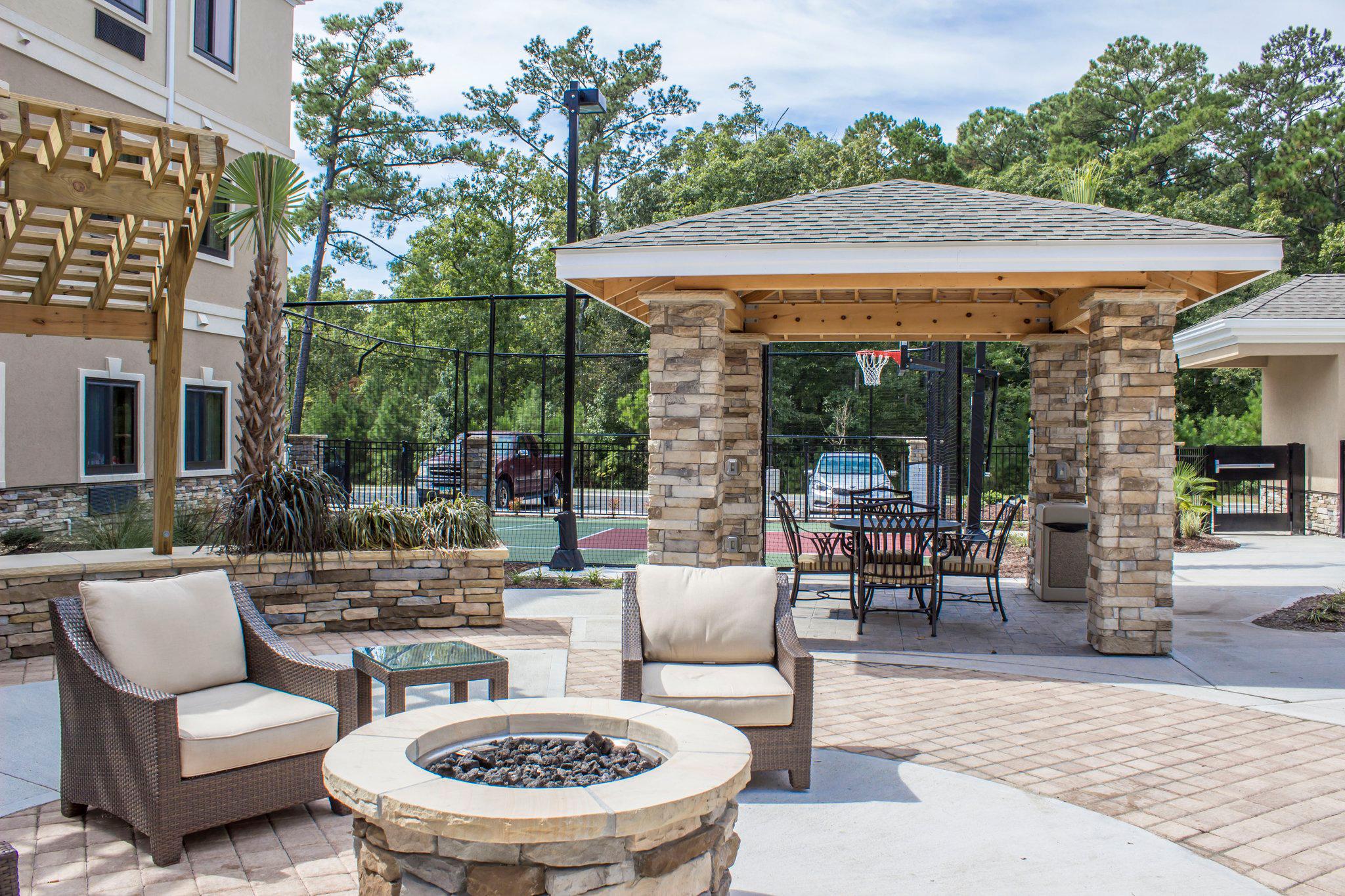 Staybridge Suites Jacksonville-Camp Lejeune Area Photo