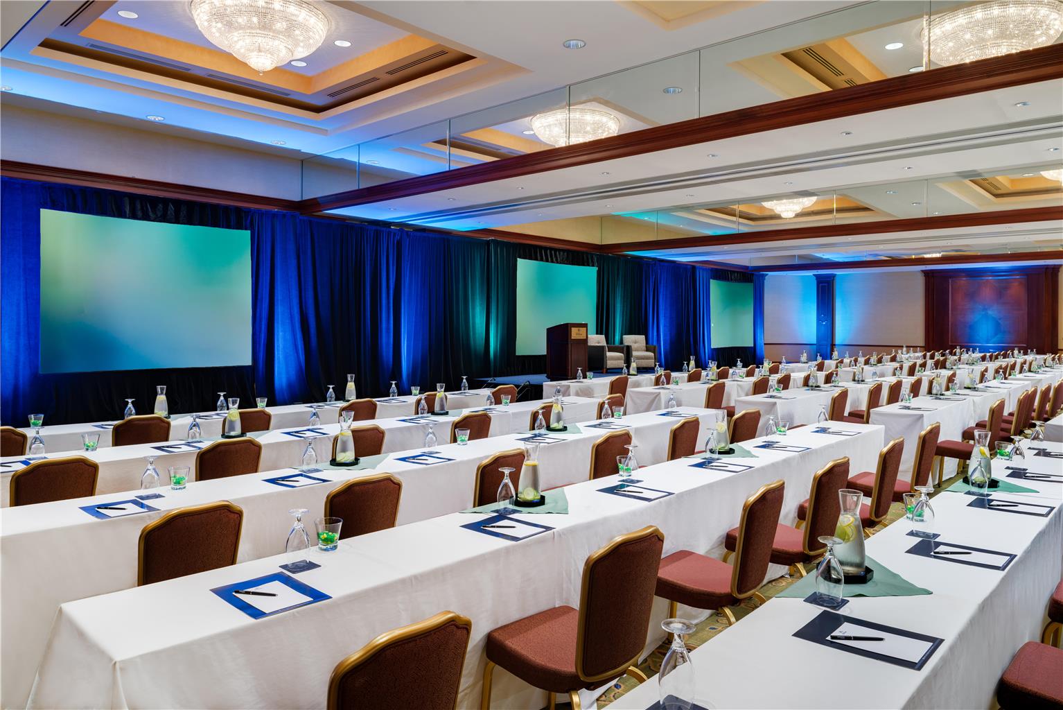 DoubleTree by Hilton Washington Dulles Airport Image