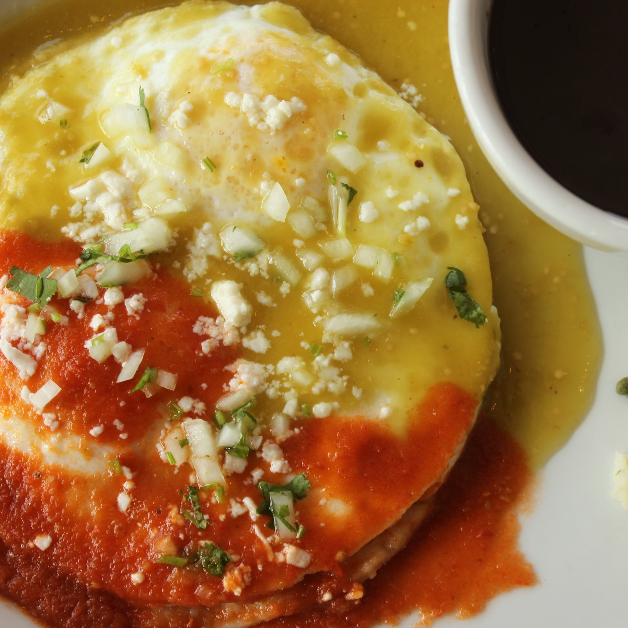 Huevos Divorciados