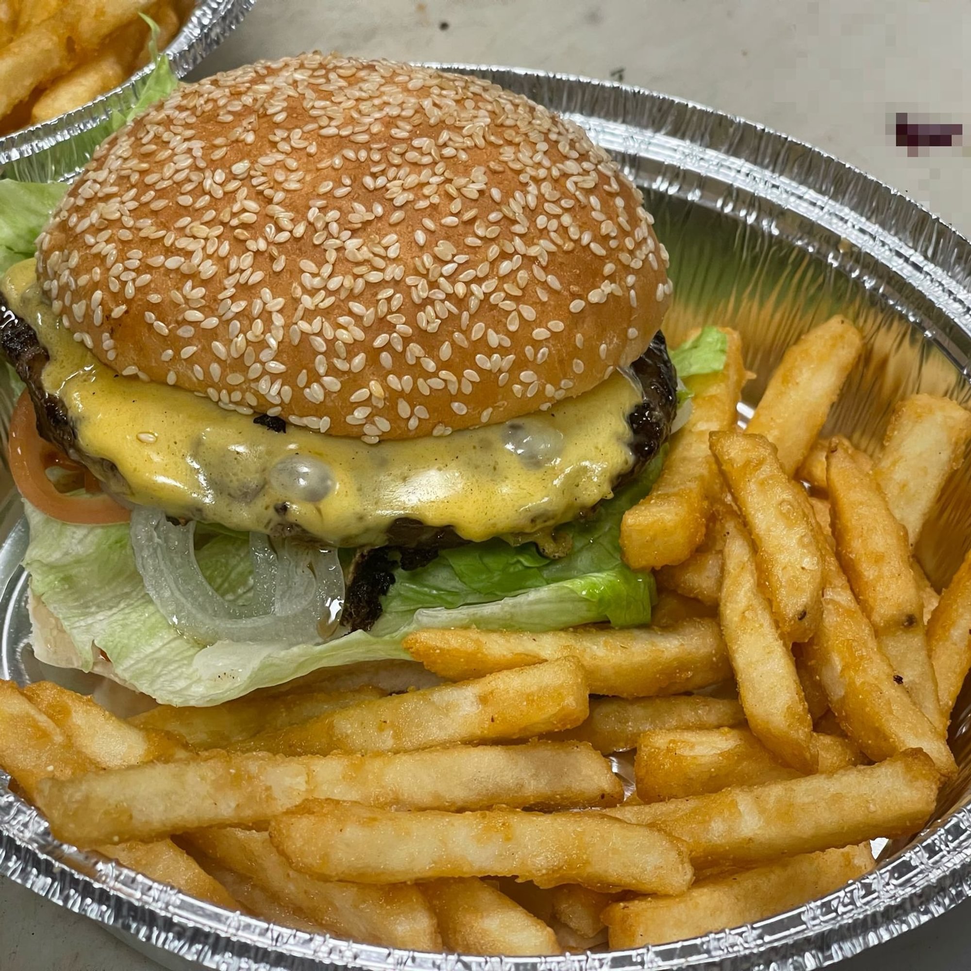 Cheeseburger Deluxe